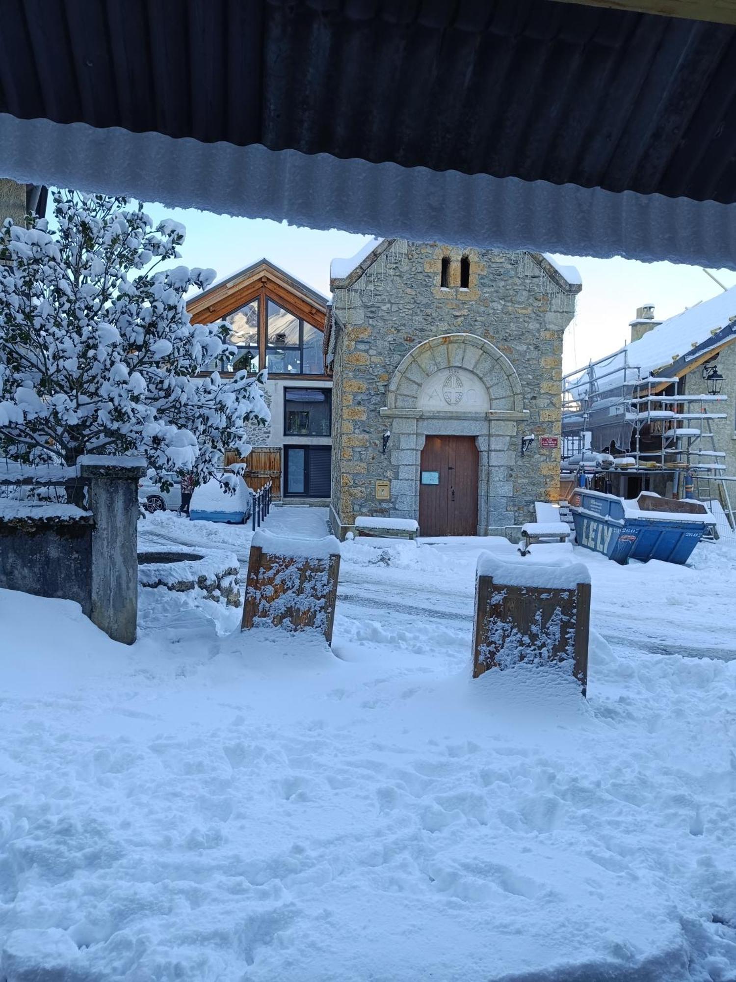 Hostel La Mansio De Bons Les Deux Alpes Exteriér fotografie